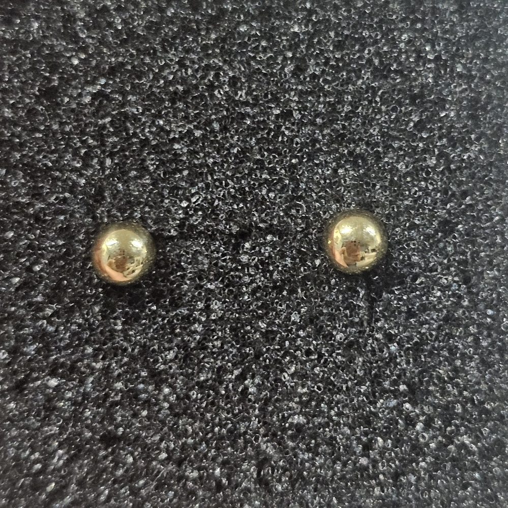 18k real saudi gold Ball  earrings